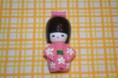 Kokeshi Rosa Media